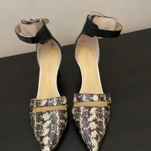 Ankle strap low heel pump